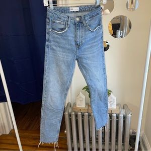 Zara Skinny Jeans NWOT